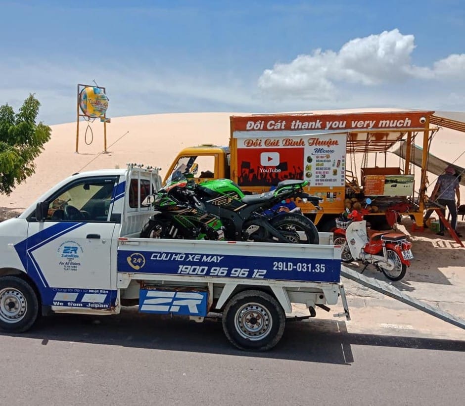Cứu hộ xe máy bằng xe tải nhỏ – Kéo về an toàn cứu hộ xe máy bằng xe tải nhỏ Hà Nội