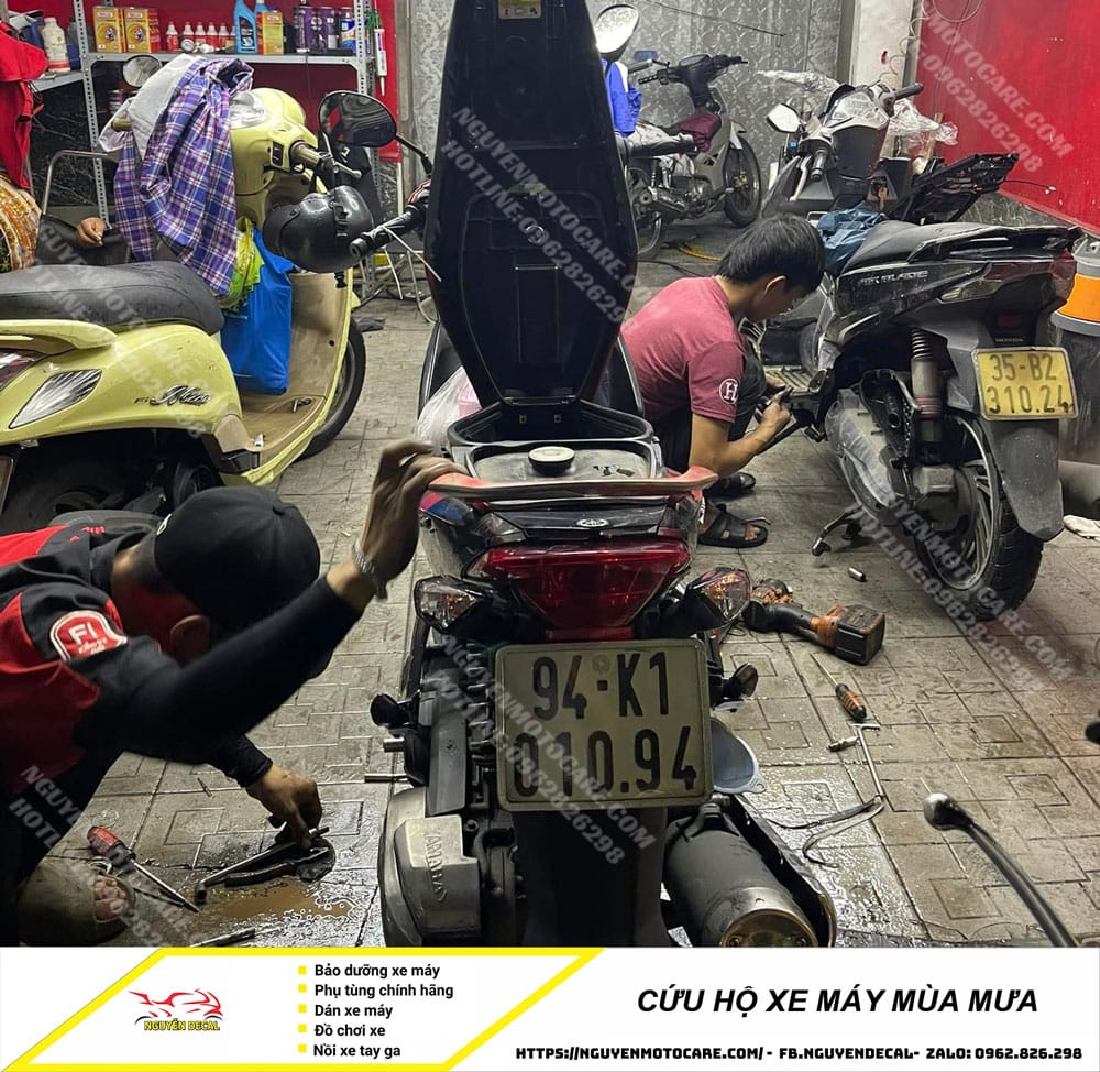 Cứu hộ xe máy mùa mưa – An toàn, nhanh chóng cứu hộ xe máy Hà Nội