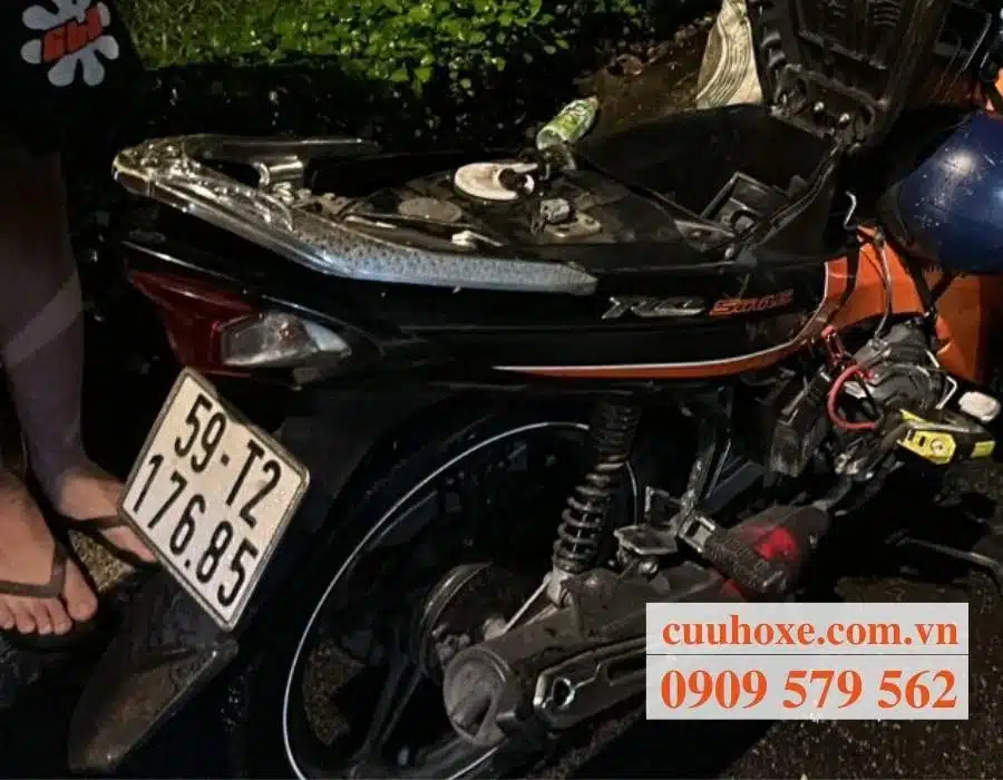 Sua xe xuyen dem 24h tai tat ca tuyen duong.jpg 1