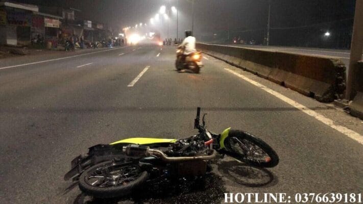 cuu ho xe may bi tai nan 1024x576 1