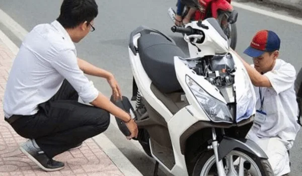 Cứu hộ xe máy 24/7 Hà Nội – Gọi mọi lúc, đến ngay cứu hộ xe máy Hà Nội